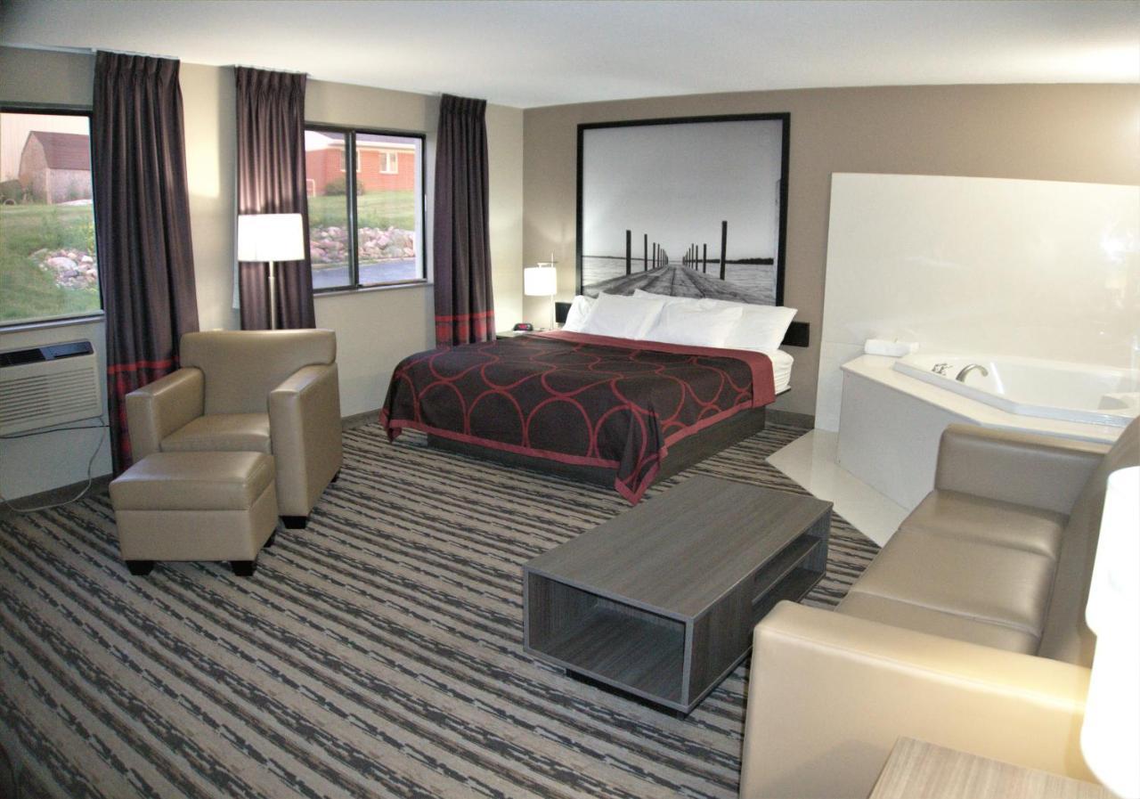 Super 8 By Wyndham Spirit Lake/Okoboji Eksteriør billede