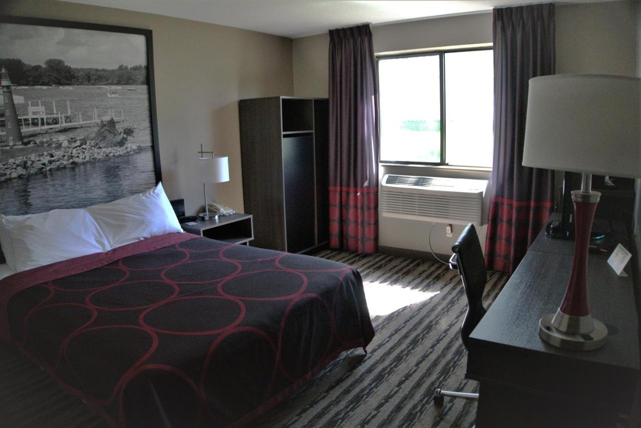 Super 8 By Wyndham Spirit Lake/Okoboji Eksteriør billede