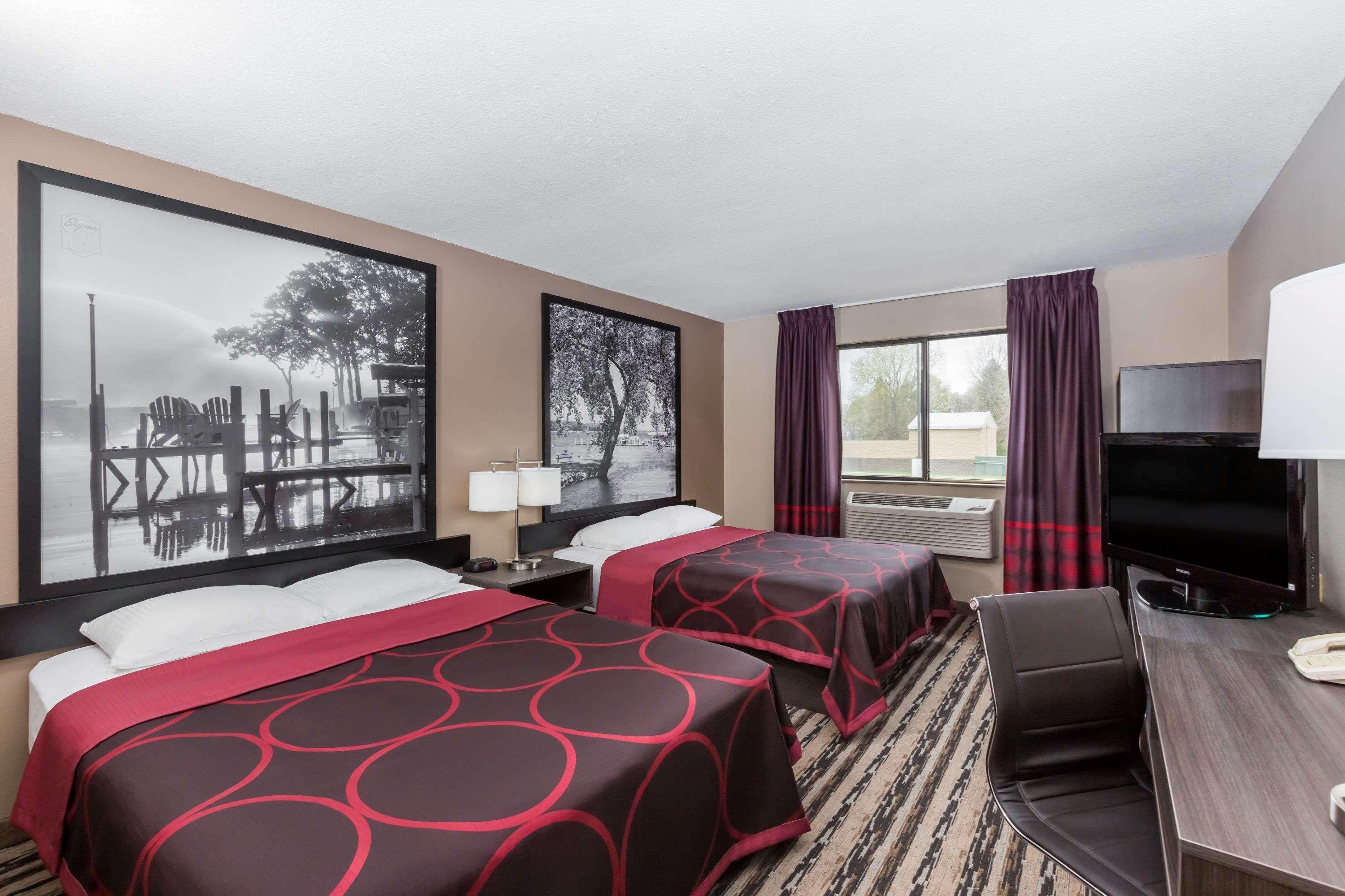 Super 8 By Wyndham Spirit Lake/Okoboji Eksteriør billede