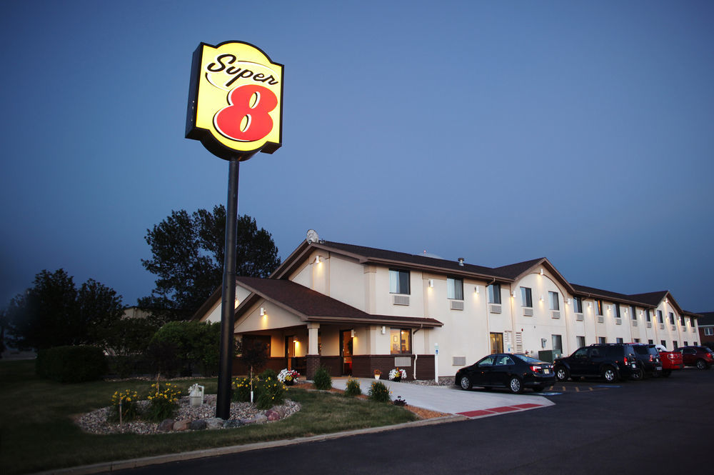 Super 8 By Wyndham Spirit Lake/Okoboji Eksteriør billede
