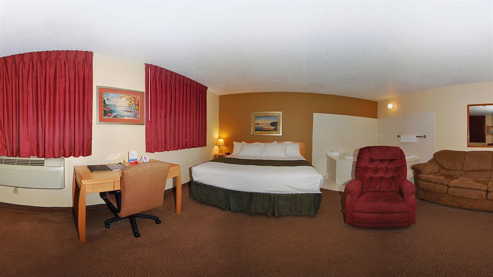 Super 8 By Wyndham Spirit Lake/Okoboji Eksteriør billede