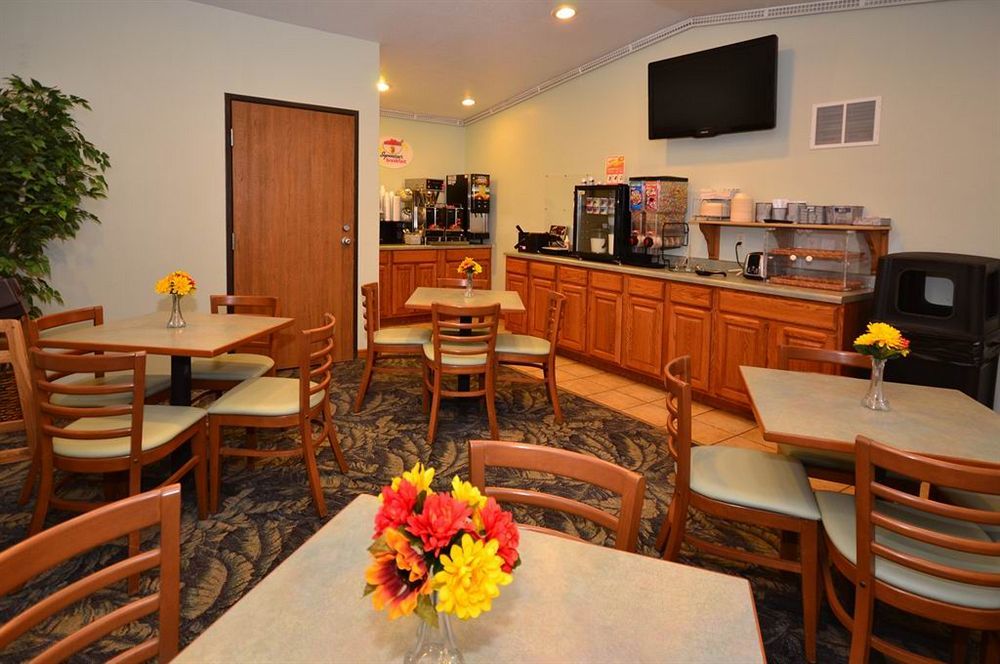Super 8 By Wyndham Spirit Lake/Okoboji Eksteriør billede